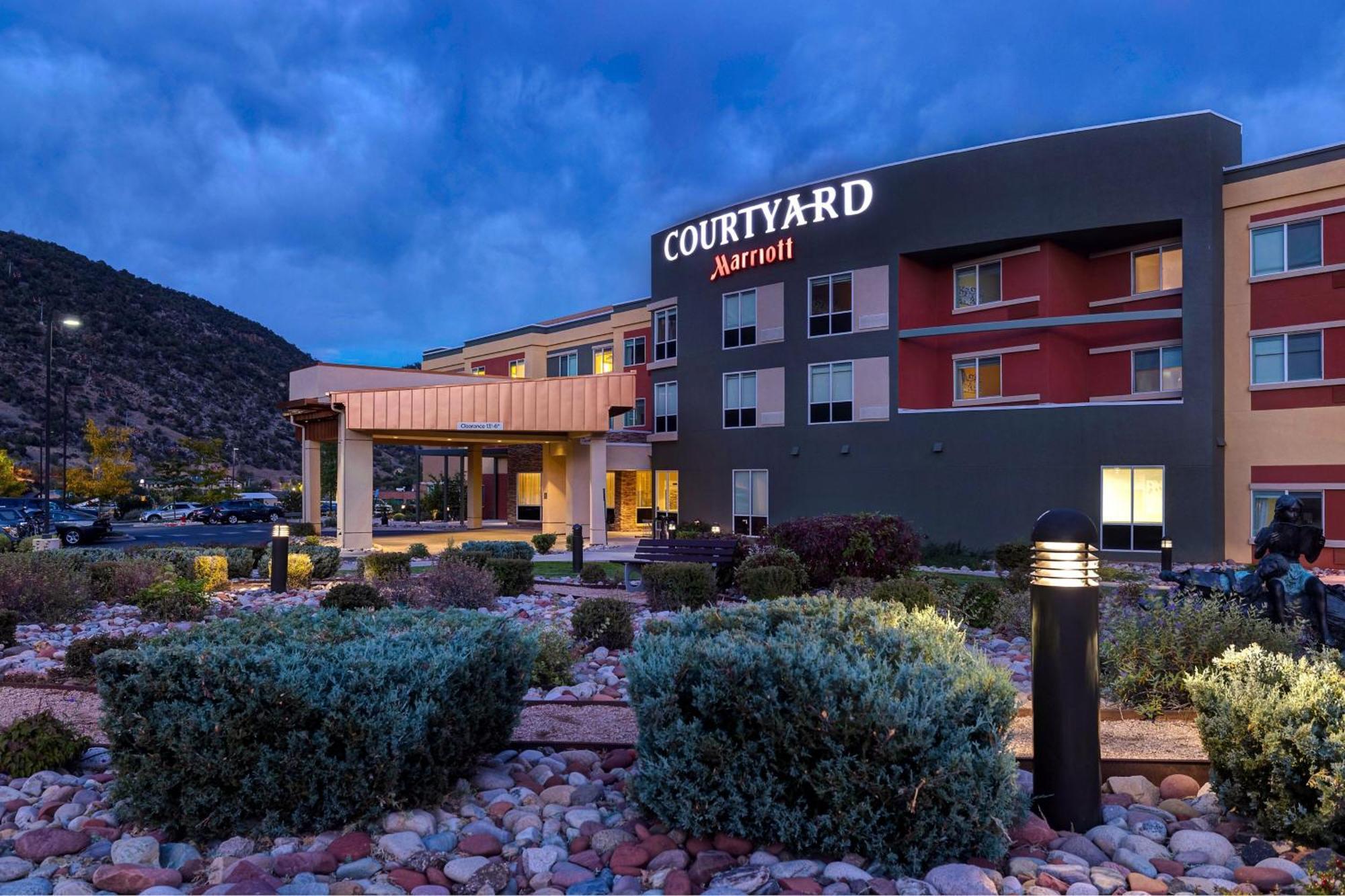 Hotel Courtyard By Marriott Glenwood Springs Exterior foto